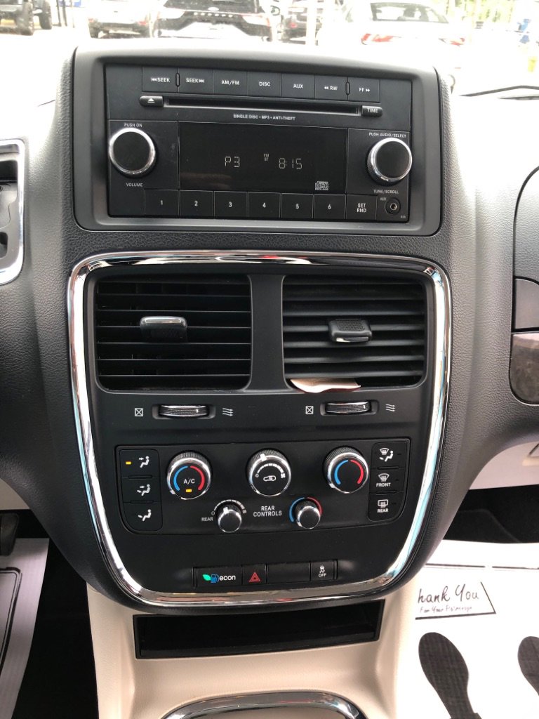 Used 2014 Dodge Grand Caravan SXT FWD image 15