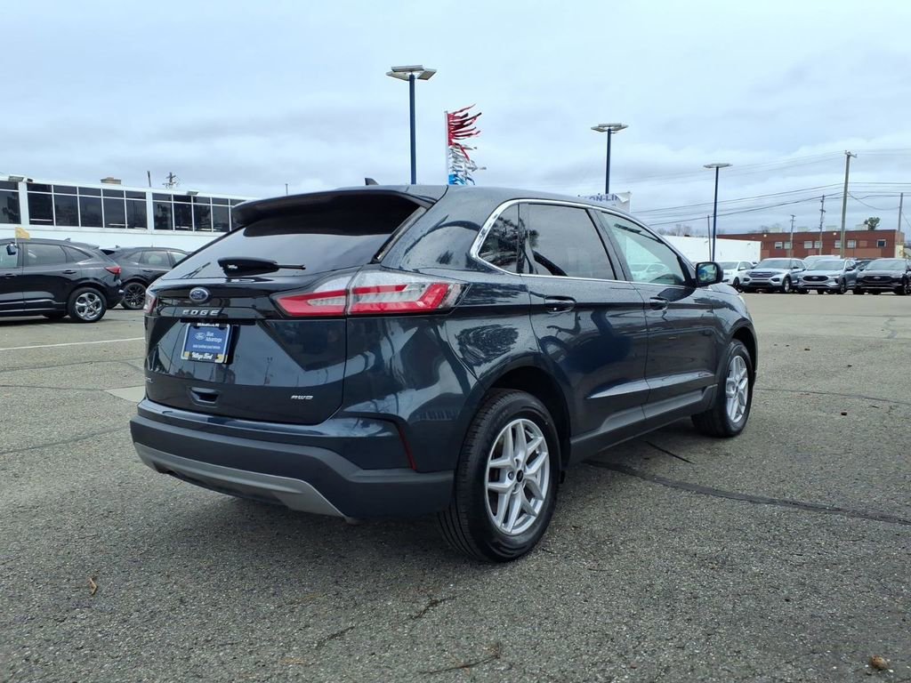 Certified 2024 Ford Edge SEL AWD/4WD image 6