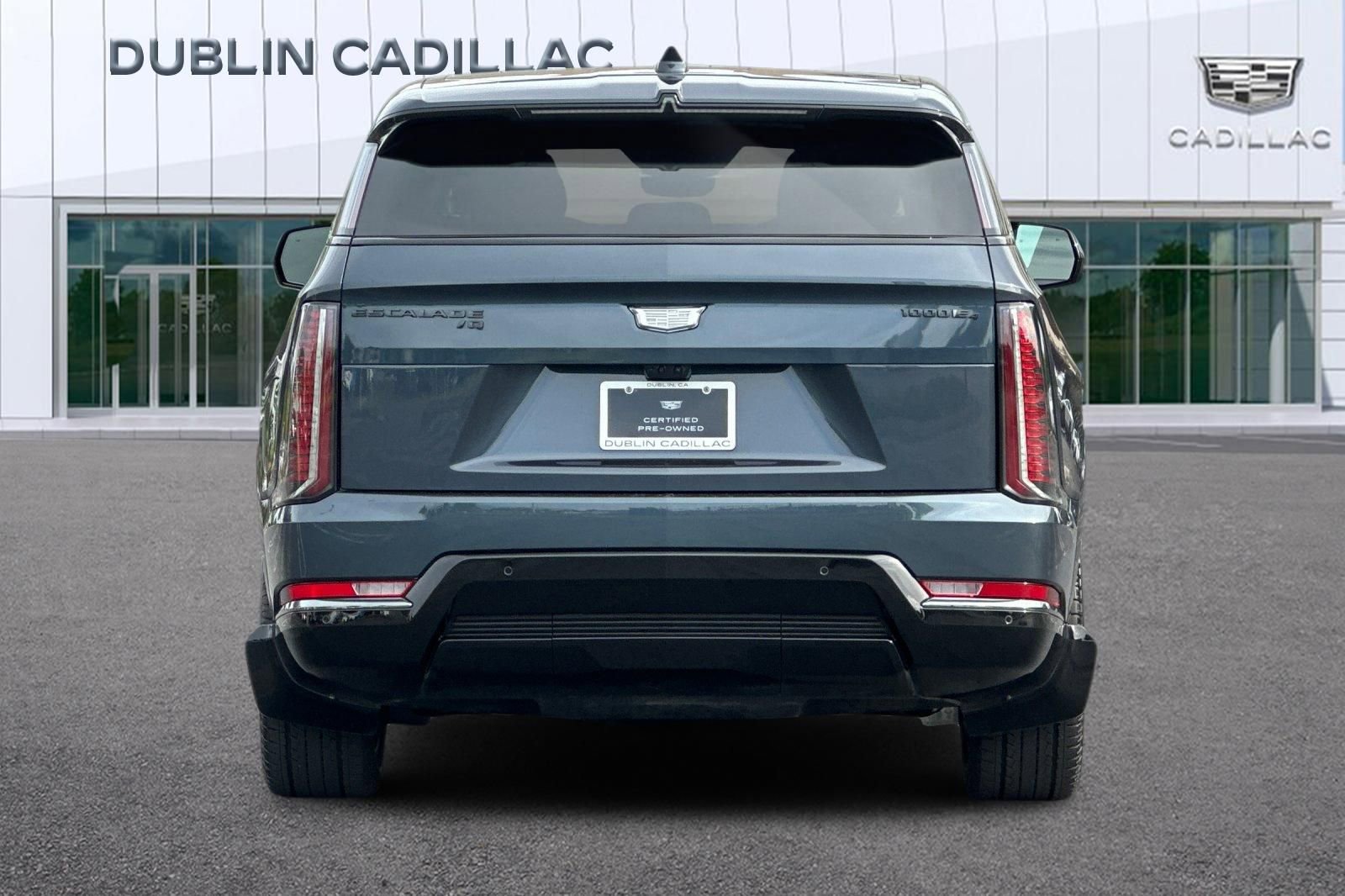 Certified 2026 Cadillac Escalade IQ Sport 2 w/ LPO, ONYX Package AWD/4WD image 5