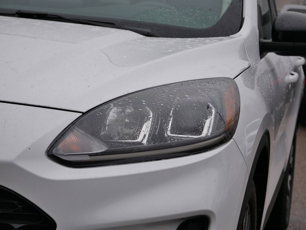 Used 2020 Ford Escape SE Sport image 46