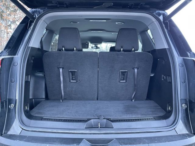 Used 2023 GMC Acadia SLE image 27