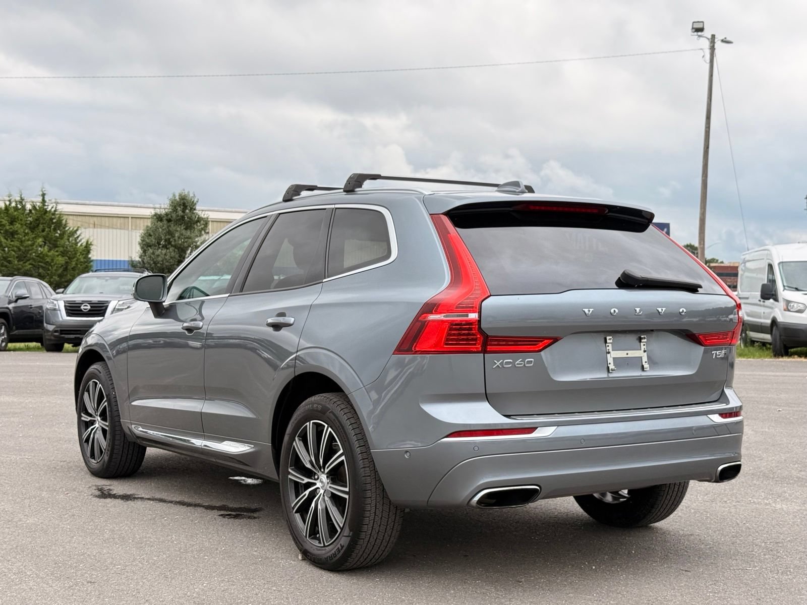 Used 2018 Volvo XC60 T5 Inscription w/ Convenience Package AWD/4WD image 9