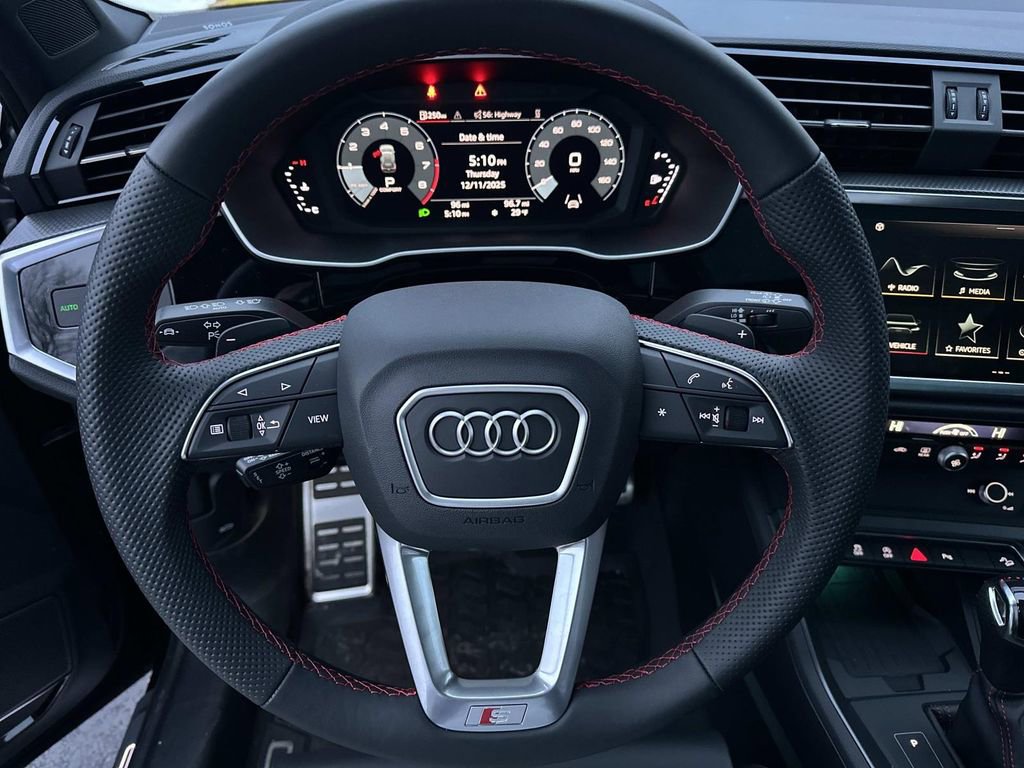 New 2025 Audi Q3 2.0T Premium Plus image 17