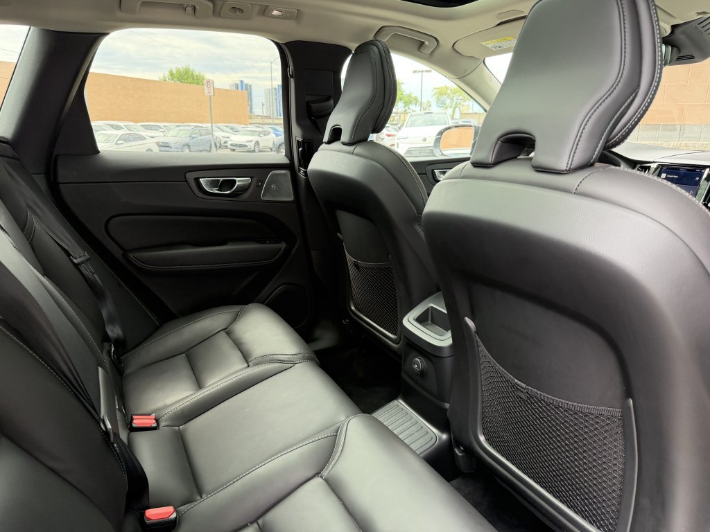 Used 2022 Volvo XC60 T8 Inscription w/ Advanced Package AWD/4WD image 40