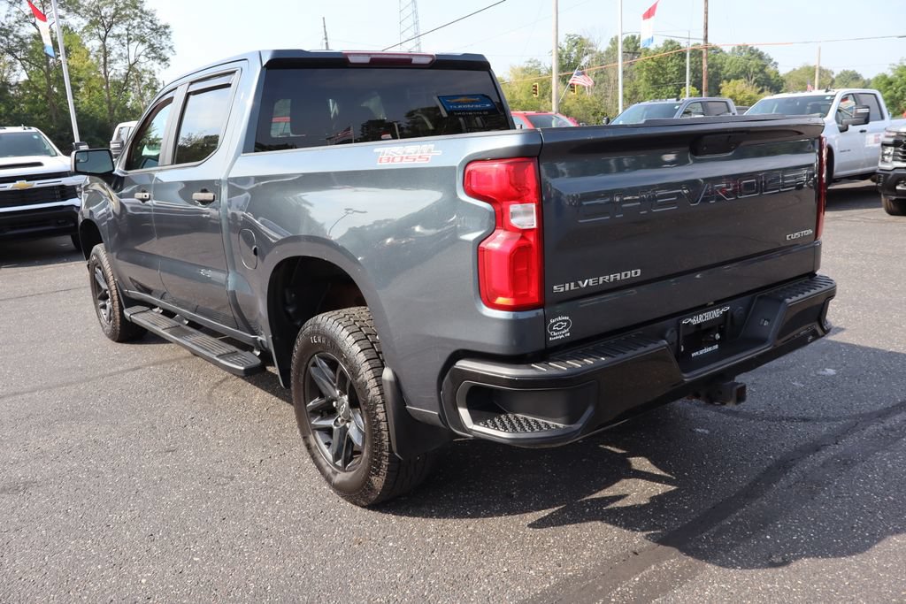 Used 2019 Chevrolet Silverado 1500 Custom Trail Boss w/ Custom Convenience Package AWD/4WD image 3