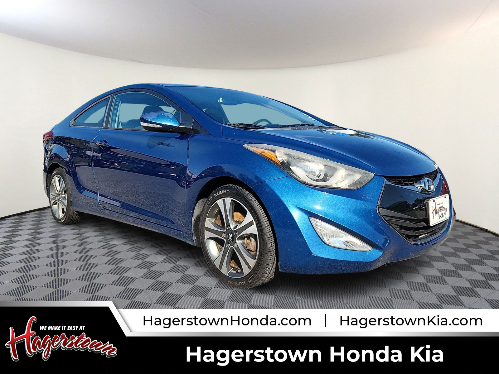 Used 2014 Hyundai Elantra w/ Option Group 2 FWD image 1