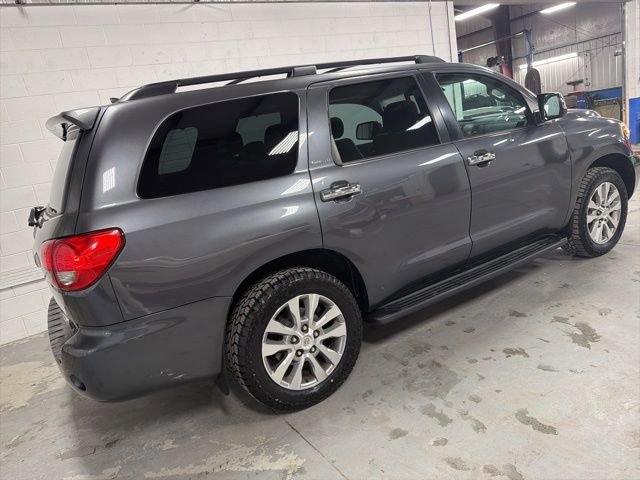 Used 2011 Toyota Sequoia Limited AWD/4WD image 11