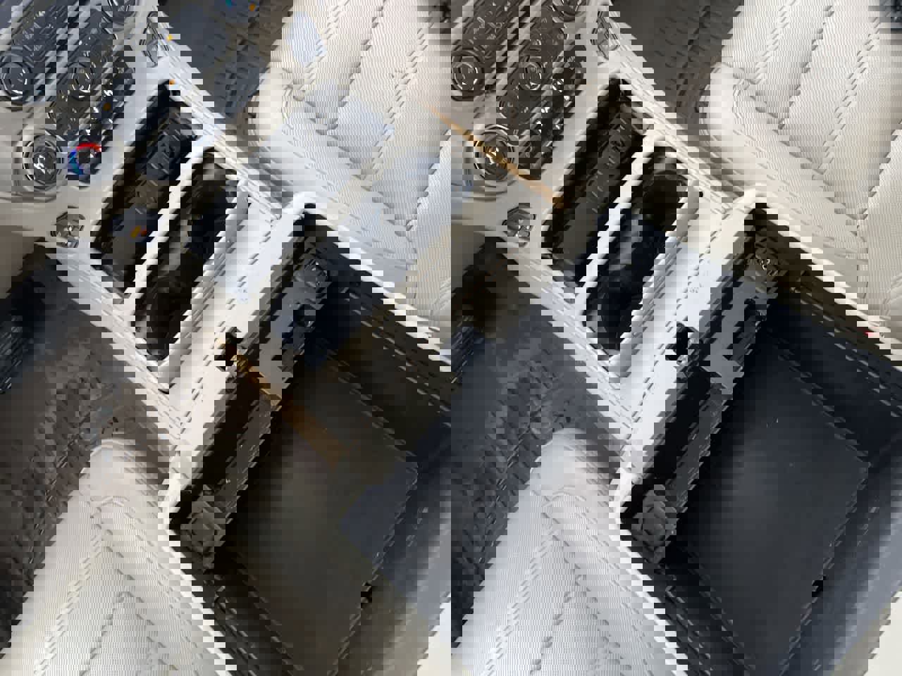 Used 2016 GMC Yukon Denali w/ Open Road Package image 29