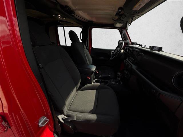 Used 2022 Jeep Gladiator Sport AWD/4WD image 16