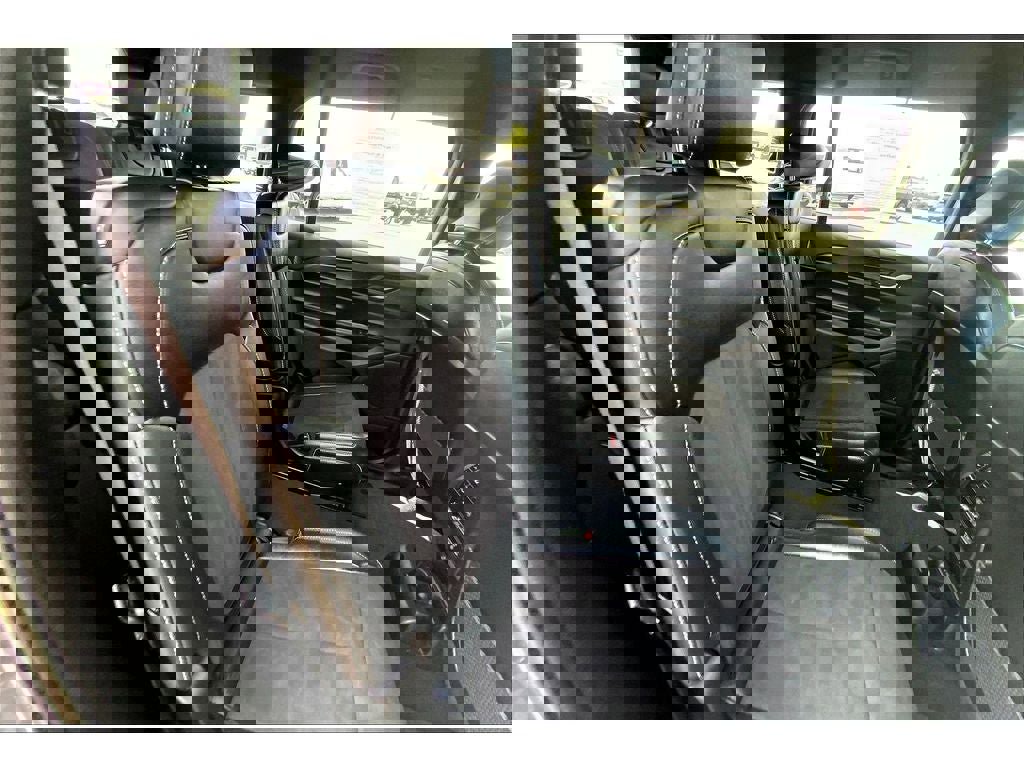 Used 2024 Jeep Grand Cherokee L Laredo image 28