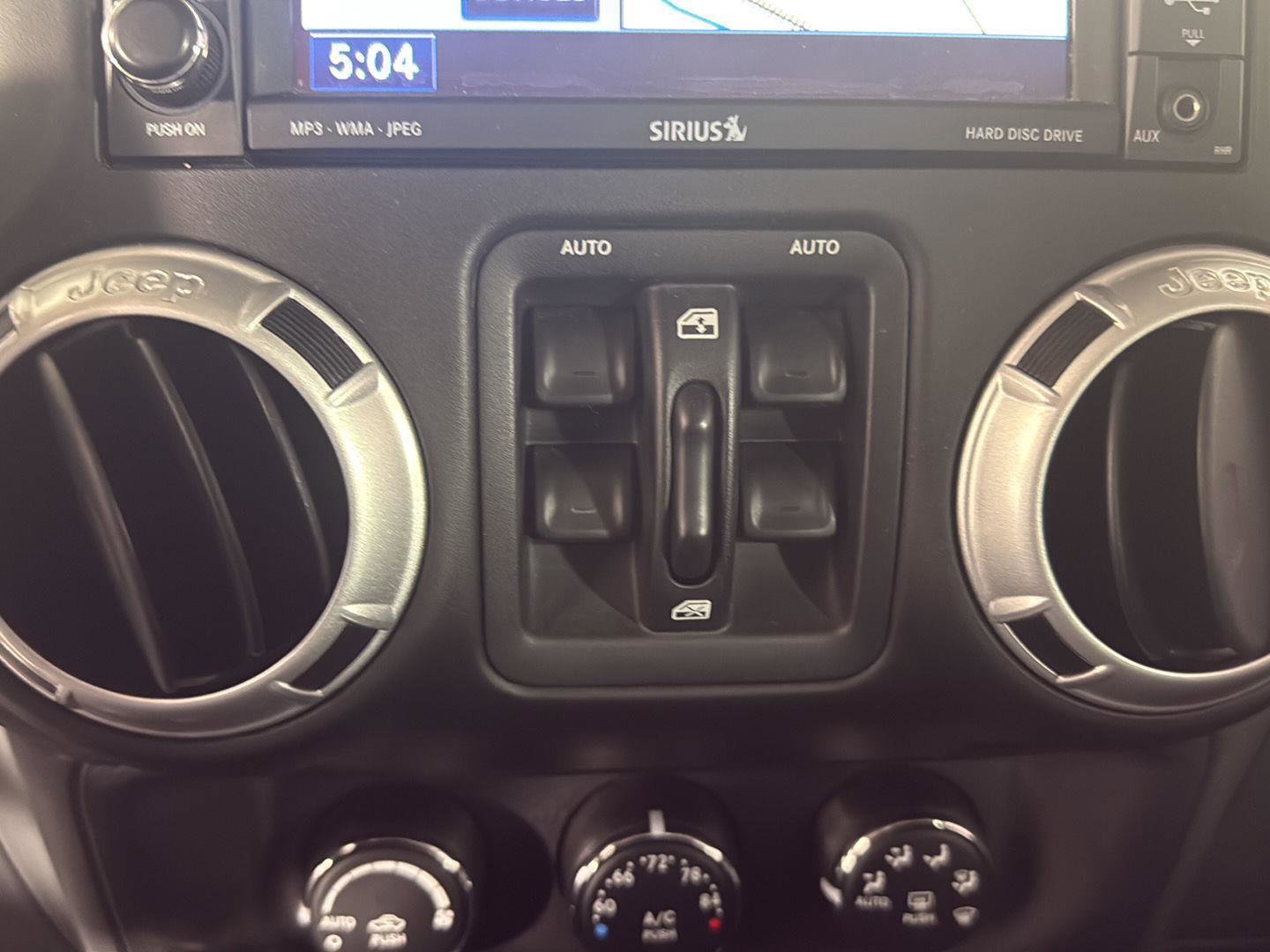 Used 2014 Jeep Wrangler Unlimited Sahara w/ Connectivity Group AWD/4WD image 22