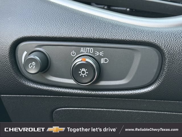 Used 2023 Chevrolet Malibu LT FWD image 26