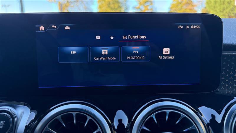 Used 2024 Mercedes-Benz EQB 250+ image 41