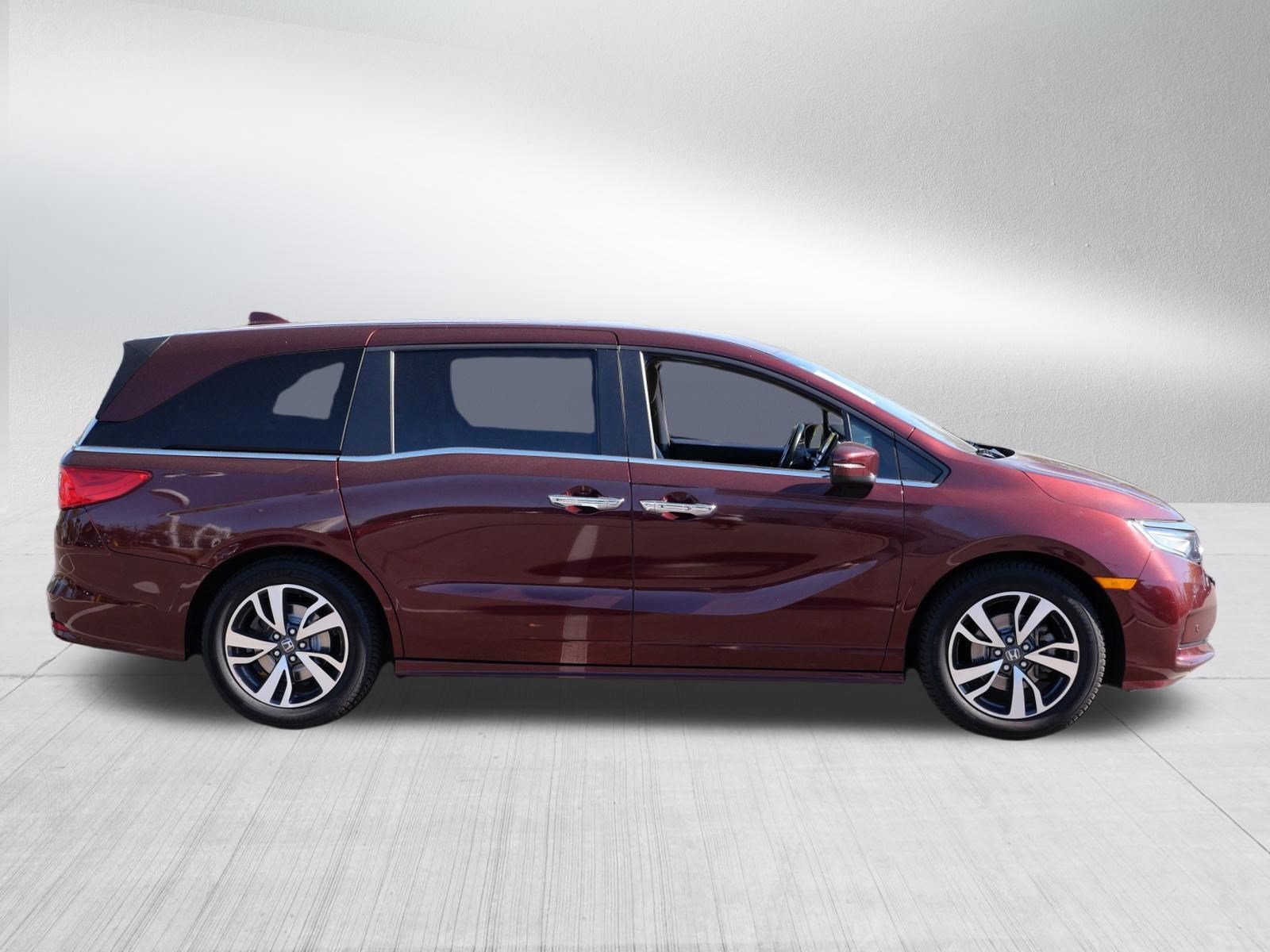 Certified 2021 Honda Odyssey Touring image 8