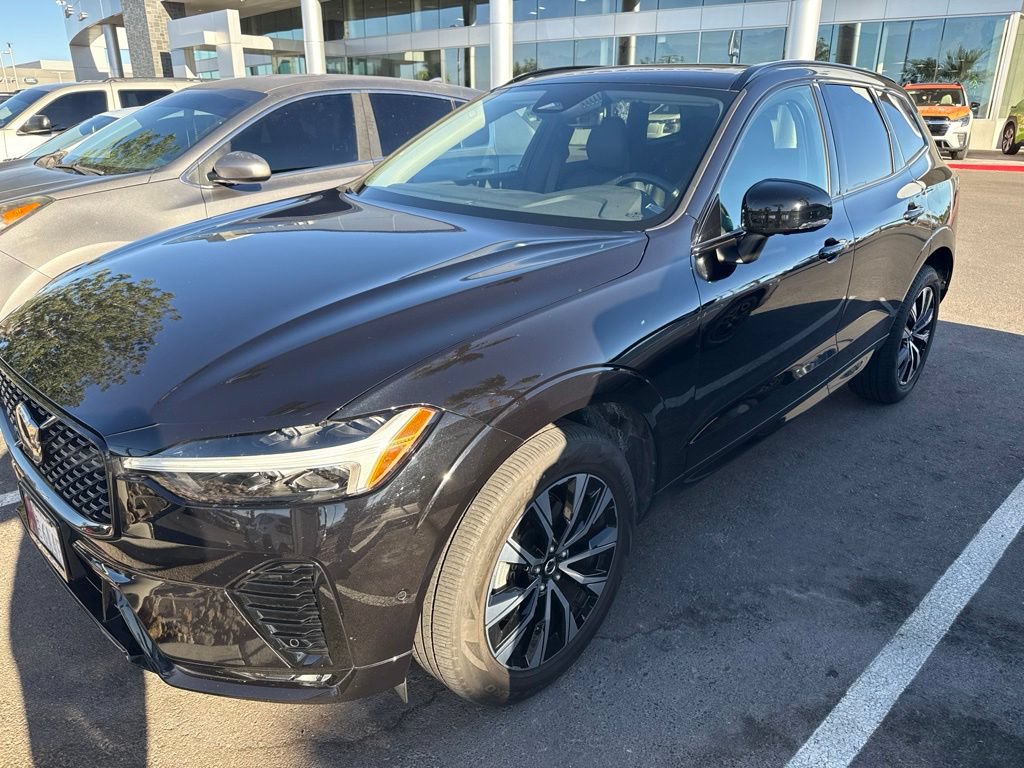 Used 2024 Volvo XC60 B5 Plus AWD/4WD image 30
