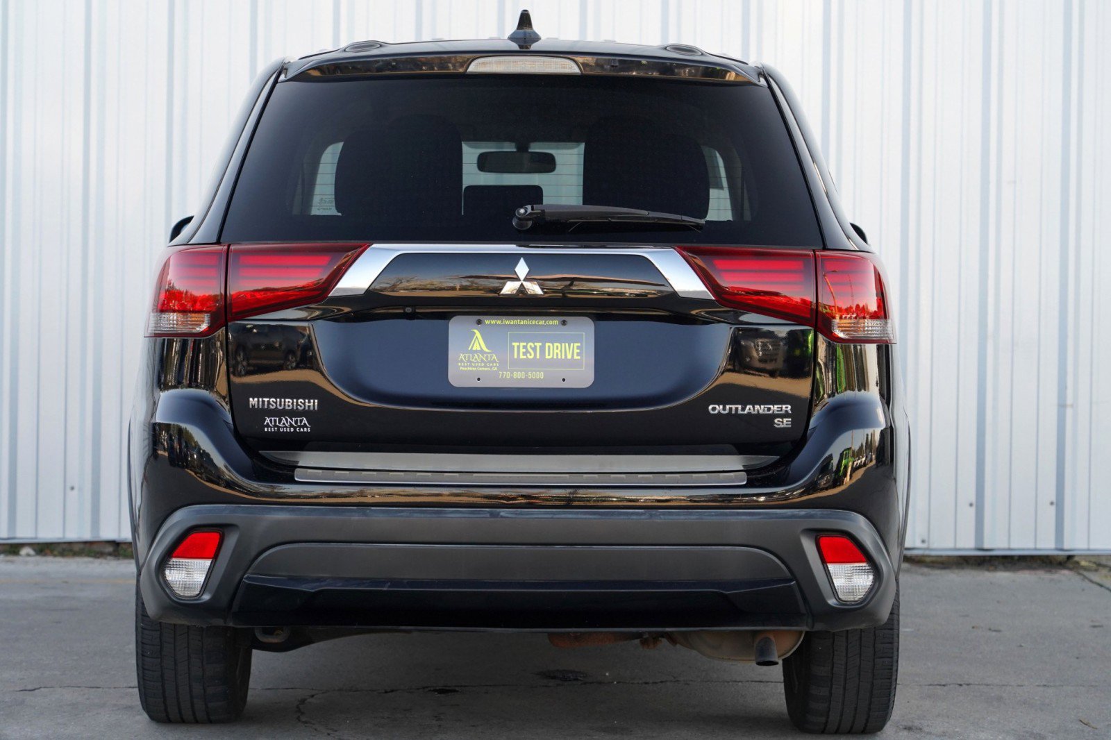 Used 2017 Mitsubishi Outlander SE image 10