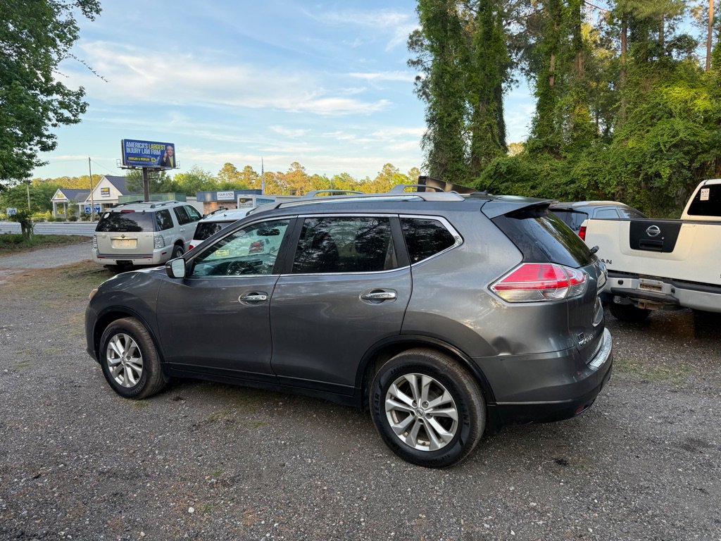 Used 2014 Nissan Rogue SV FWD image 3