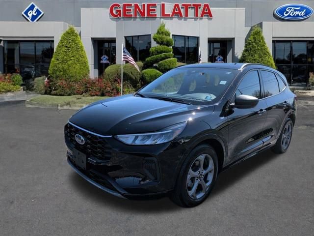 Certified 2024 Ford Escape ST-Line w/ Tech Pack #1 image 3