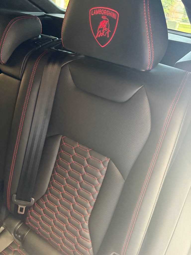 Used 2019 Lamborghini Urus AWD/4WD image 21