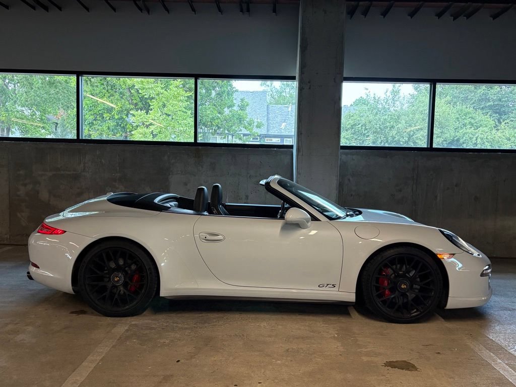 Used 2015 Porsche 911 Cabriolet image 10