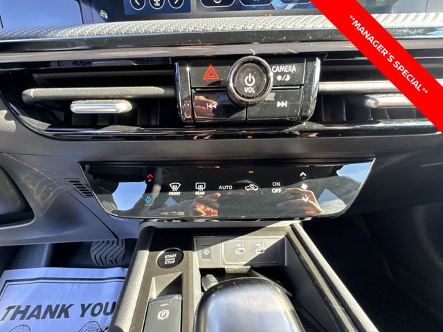 New 2025 Nissan Kicks SR AWD/4WD image 19