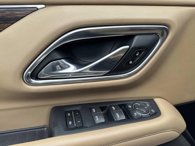 Used 2021 Chevrolet Suburban Premier w/ Premium Package image 26