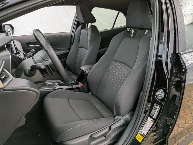 Used 2024 Toyota Corolla SE w/ SE Package image 11