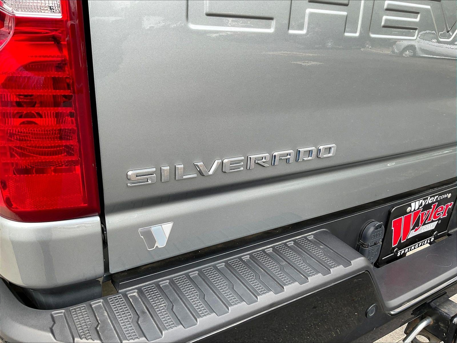 Used 2024 Chevrolet Silverado 2500 Custom w/ Custom Value Package AWD/4WD image 24