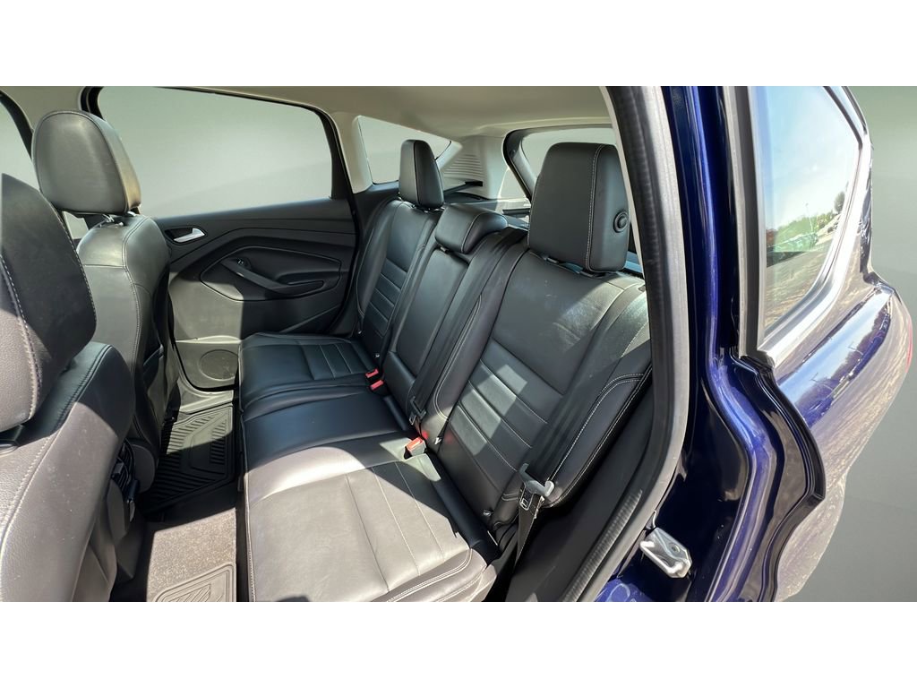 Used 2016 Ford C-MAX Energi SEL w/ Equipment Group 301A FWD image 28