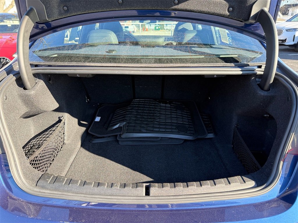 Used 2019 BMW 330i xDrive Sedan w/ Driving Assistance Package image 35