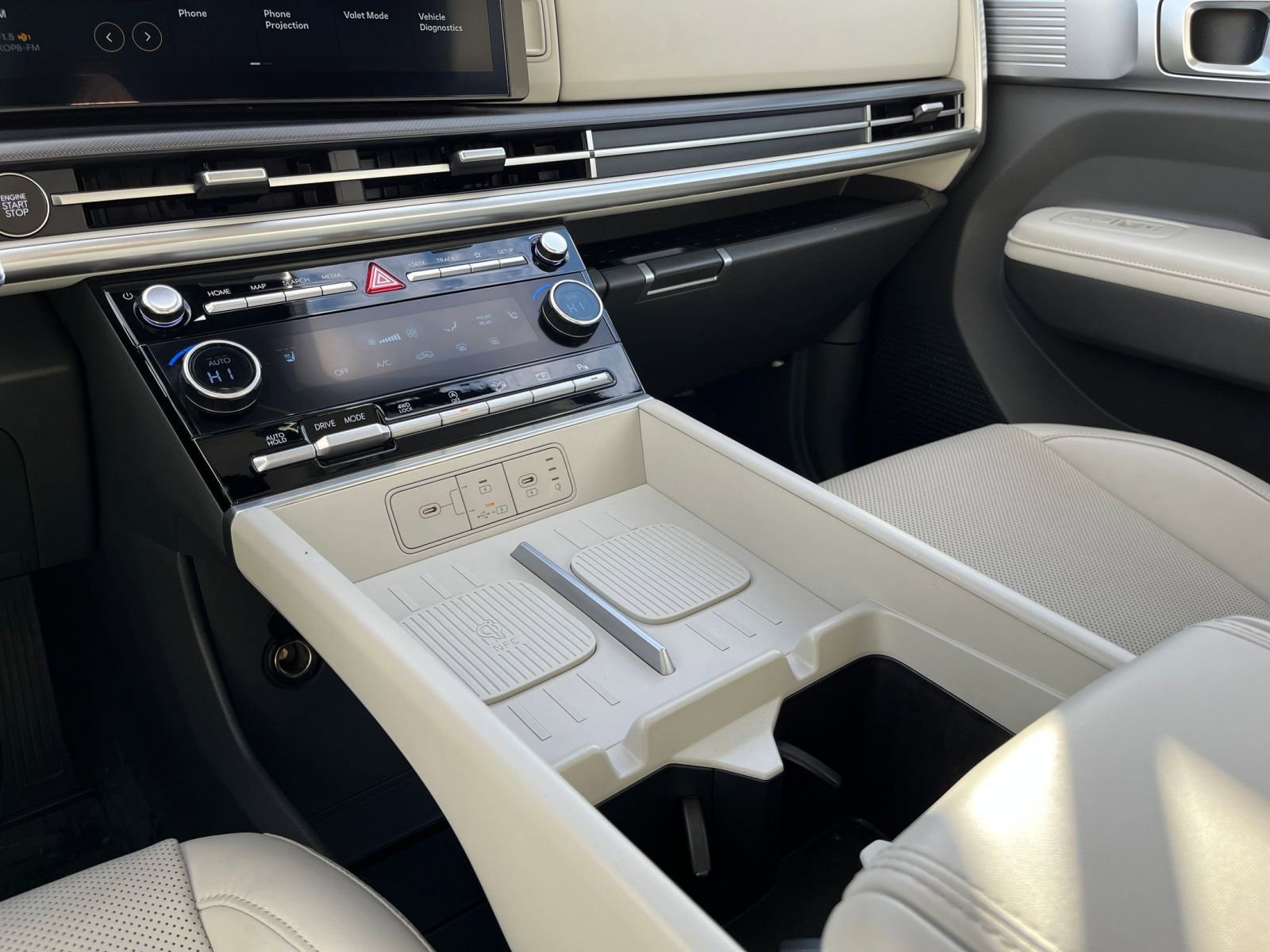 Used 2025 Hyundai Santa Fe SEL image 44