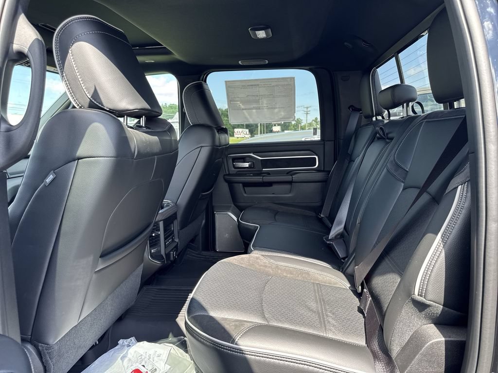 New 2026 RAM 3500 Laramie AWD/4WD image 23
