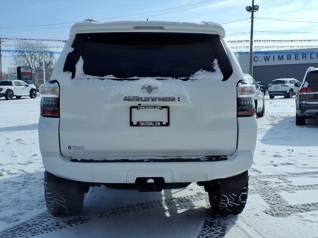 Used 2022 Toyota 4Runner SR5 Premium image 17