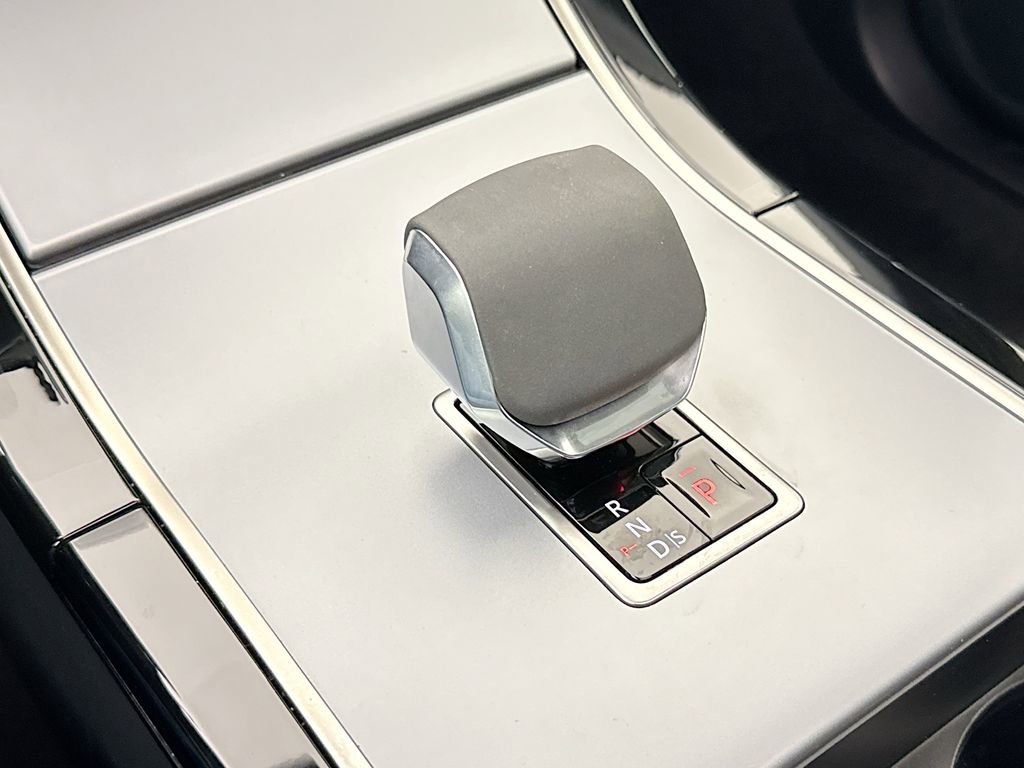 Used 2024 Land Rover Range Rover Evoque S image 17