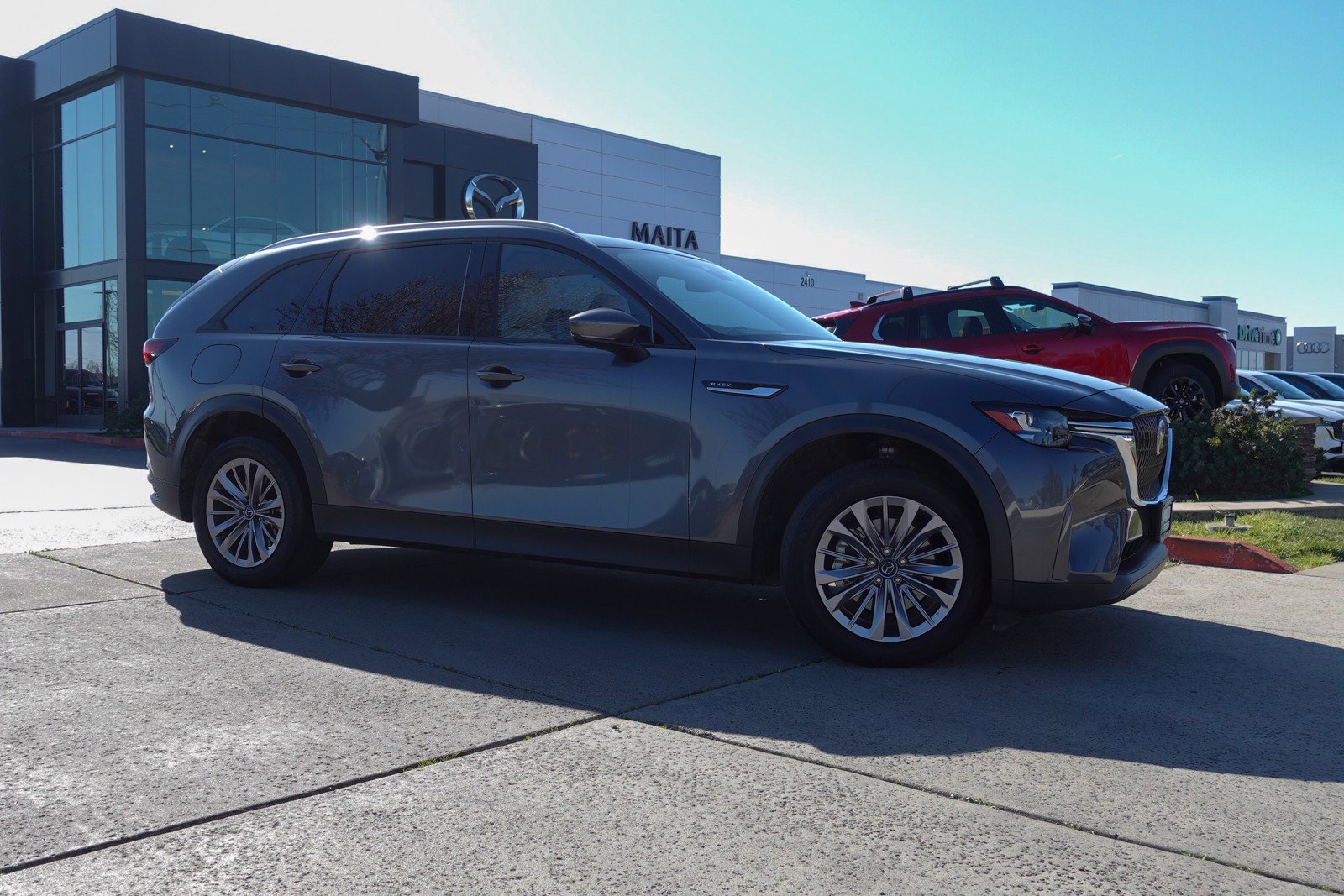Certified 2024 MAZDA CX-90 Plug-In Hybrid w/ Preferred image 4