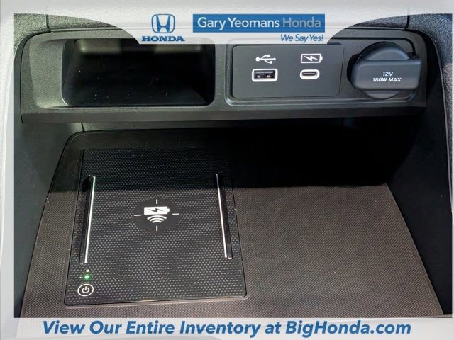 Used 2025 Honda Pilot TrailSport image 33