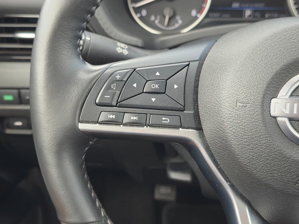 Used 2025 Nissan Sentra SV w/ All-Weather Package image 33