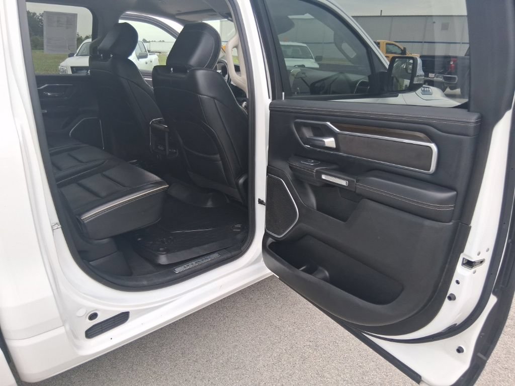 Used 2022 RAM 1500 Laramie AWD/4WD image 24