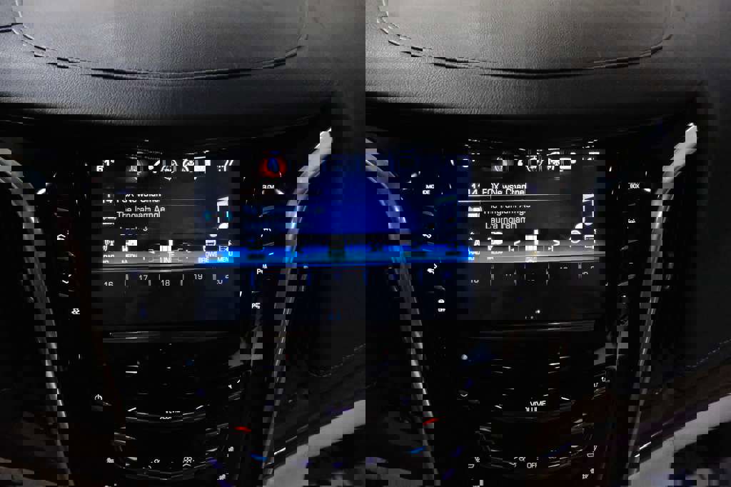 Used 2019 Cadillac Escalade ESV Luxury image 30