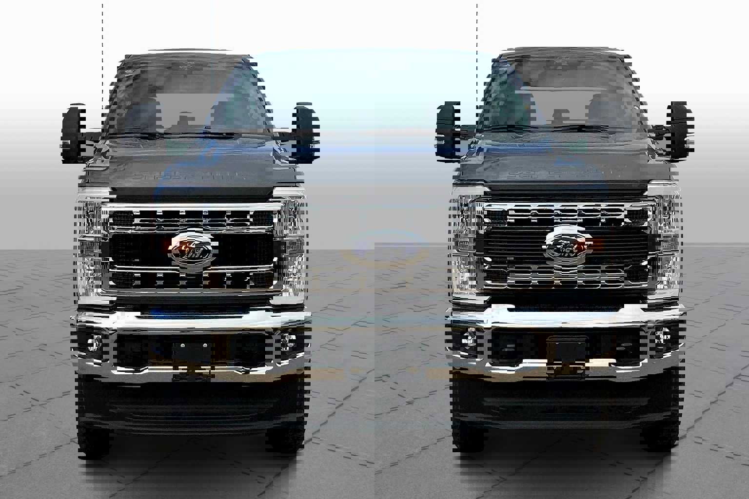 New 2026 Ford F250 XLT w/ FX4 Off-Road Package image 3