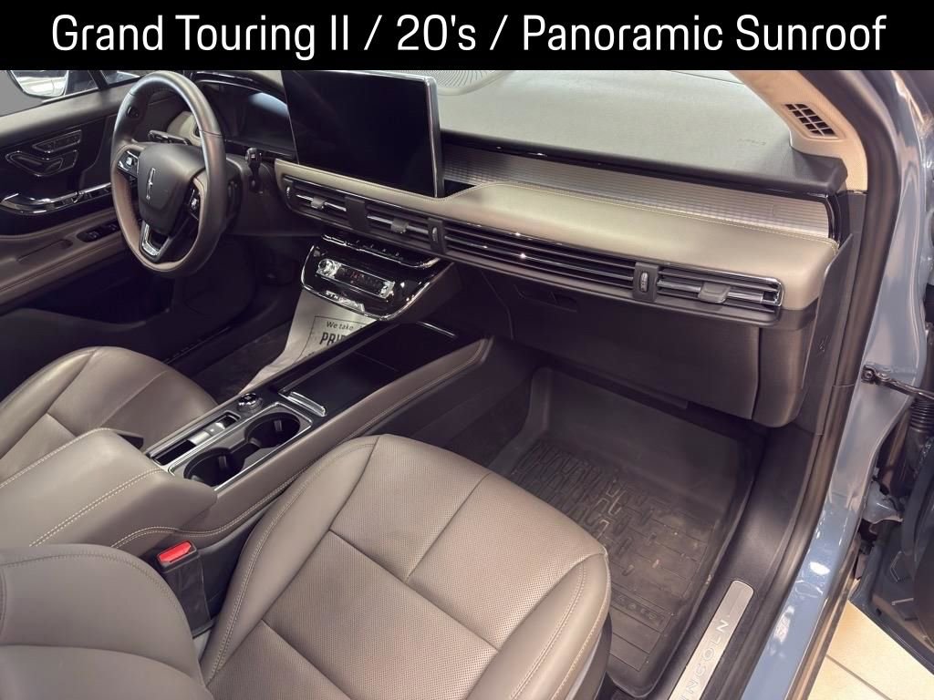 Used 2024 Lincoln Corsair Grand Touring w/ Equipment Group 301A image 12