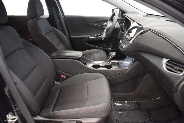 Used 2023 Chevrolet Malibu LT w/ Driver Confidence Package FWD image 19
