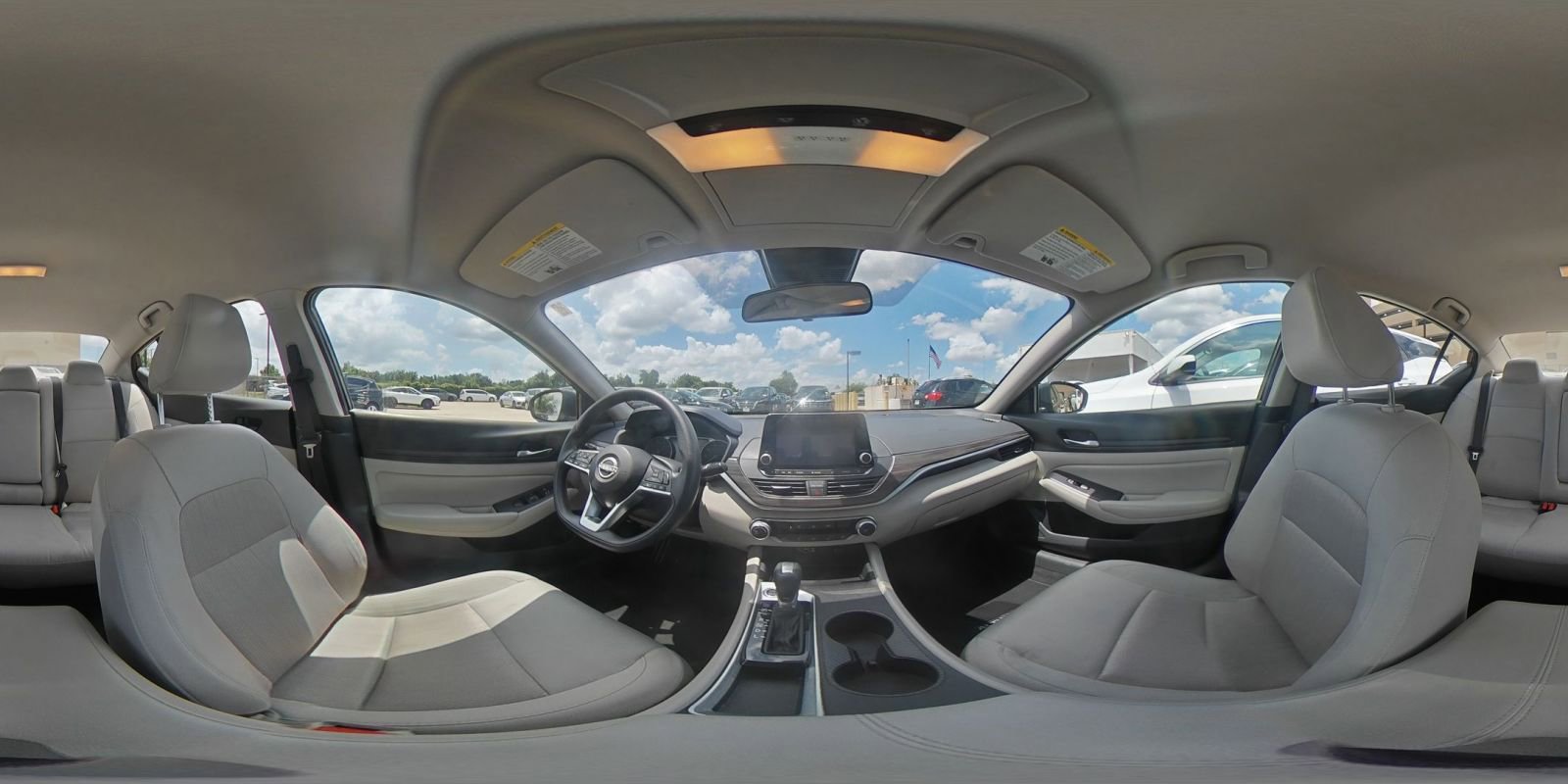 Used 2025 Nissan Altima 2.5 SV FWD image 41