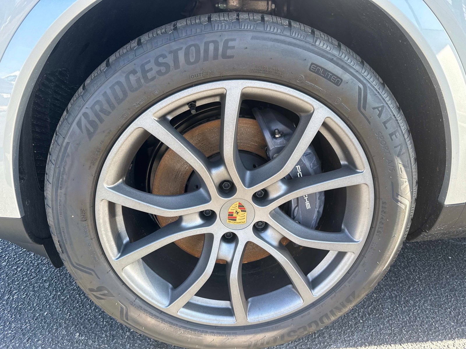 Certified 2026 Porsche Cayenne Coupe image 12