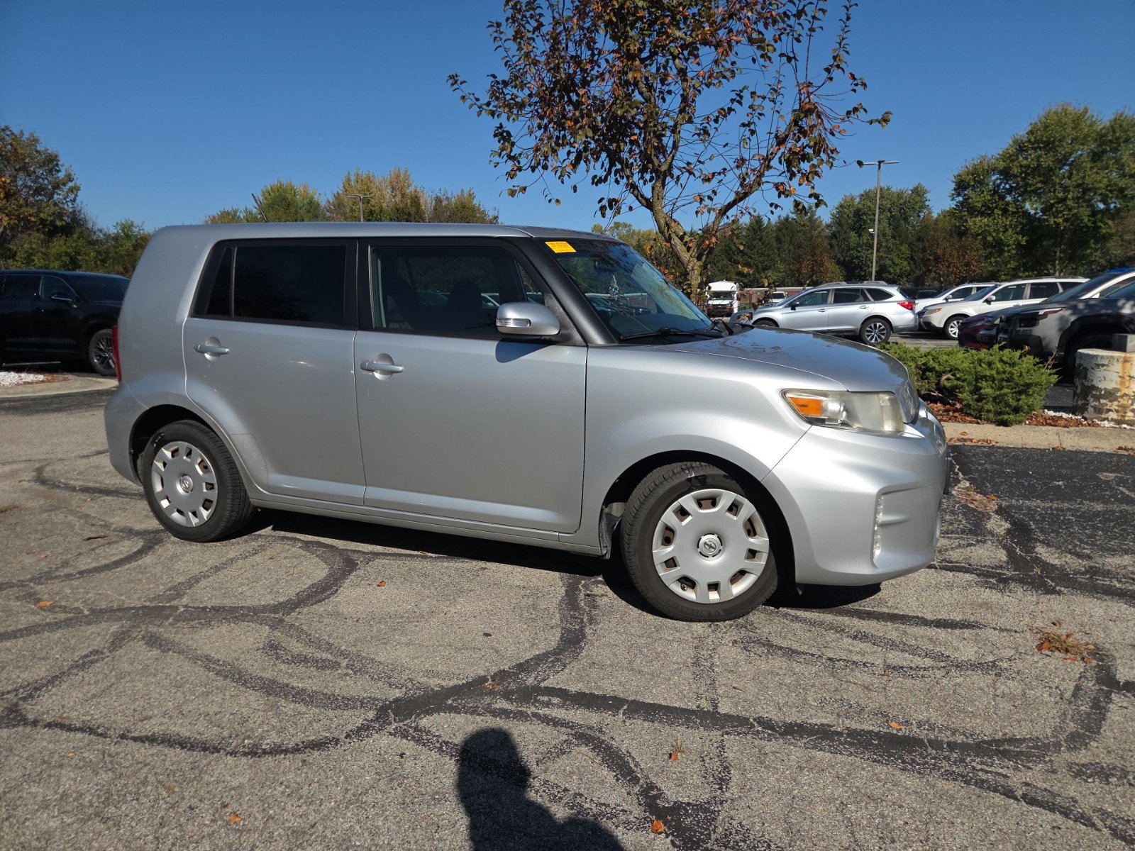 Used 2015 Scion xB FWD image 3