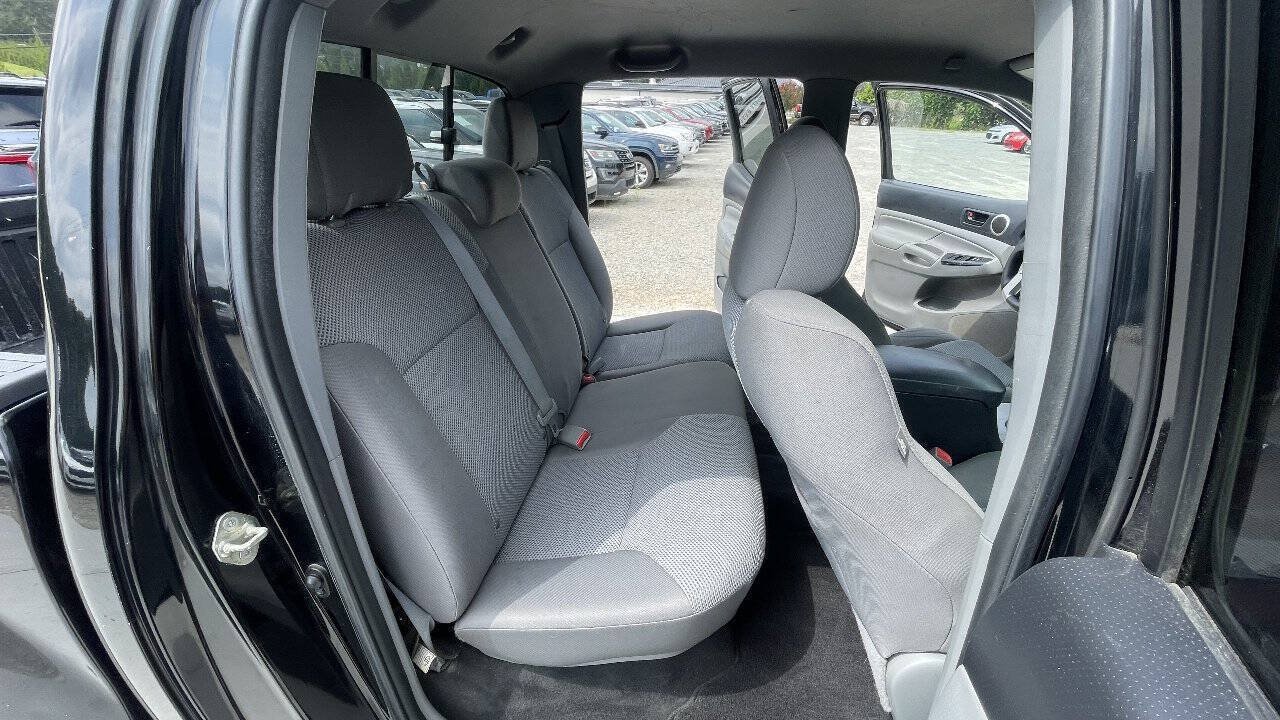 Used 2015 Toyota Tacoma 4x4 Double Cab w/ TRD Off-Road Package image 20