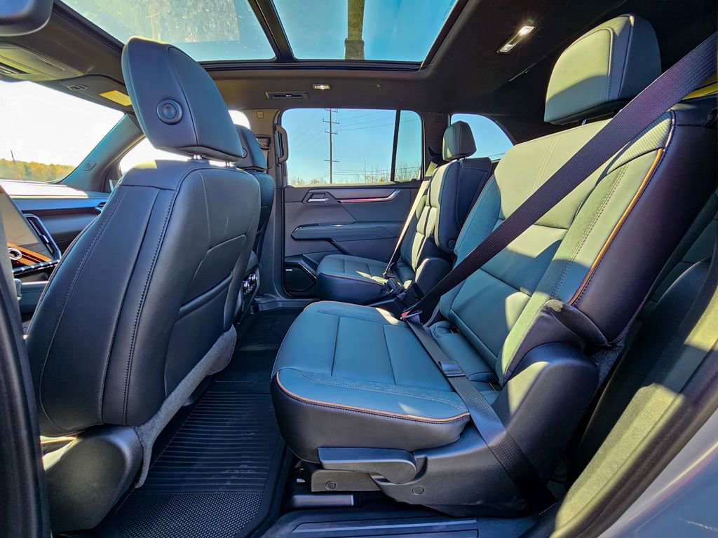 New 2026 GMC Acadia AT4 w/ Luxury Package image 33