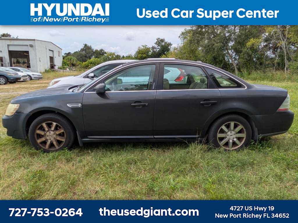 Used 2008 Ford Taurus SEL FWD image 2