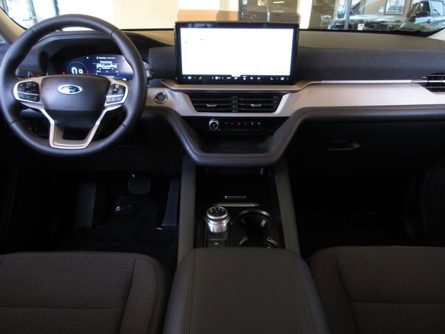 Certified 2025 Ford Explorer Active image 21