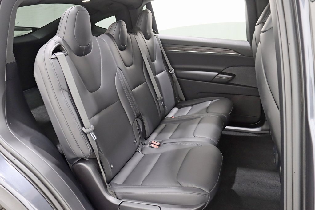 Used 2022 Tesla Model X image 31